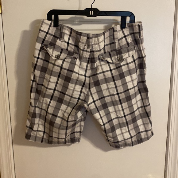 Express Men’s Shorts Two Pairs Size 34 - Picture 7 of 7